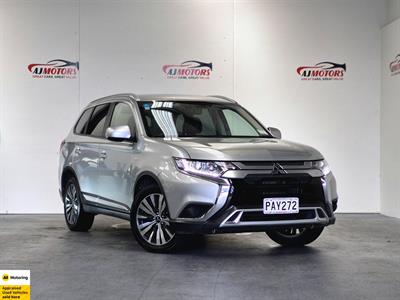 2022 Mitsubishi Outlander - Thumbnail