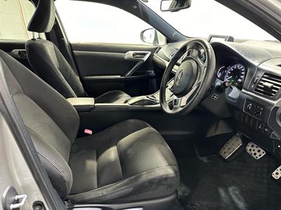 2012 Lexus CT200H - Thumbnail
