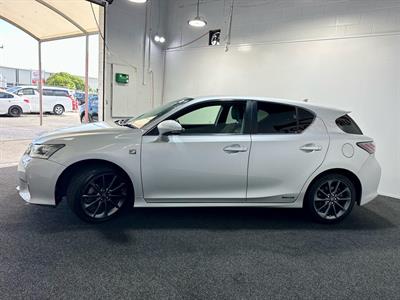 2012 Lexus CT200H - Thumbnail