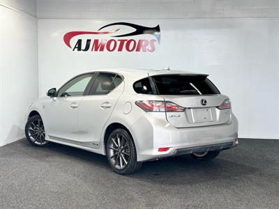 2012 Lexus CT200H - Thumbnail