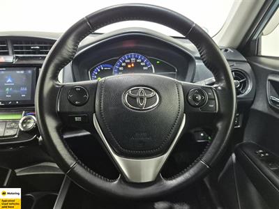 2016 Toyota Corolla - Thumbnail