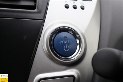 2012 Toyota Prius - Thumbnail