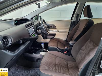 2012 Toyota Aqua - Thumbnail