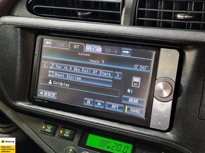 2012 Toyota Aqua - Thumbnail