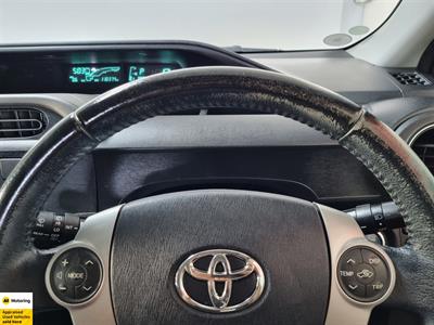 2012 Toyota Aqua - Thumbnail