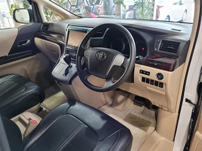 2014 Toyota Vellfire - Thumbnail