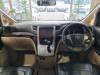 2014 Toyota Vellfire - Thumbnail