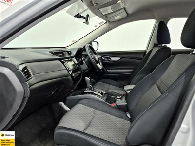 2021 Nissan X-Trail - Thumbnail