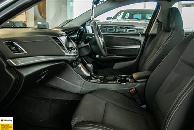2015 Holden Commodore - Thumbnail
