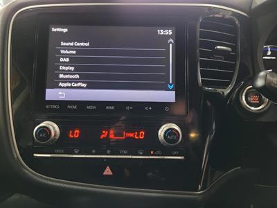 2021 Mitsubishi Outlander - Thumbnail