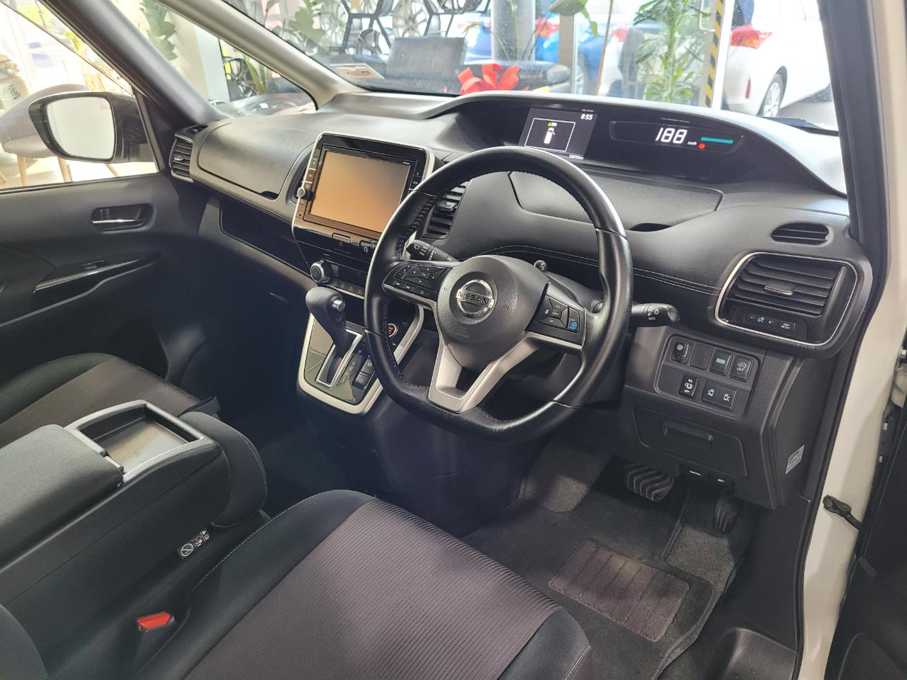 2016 Nissan Serena