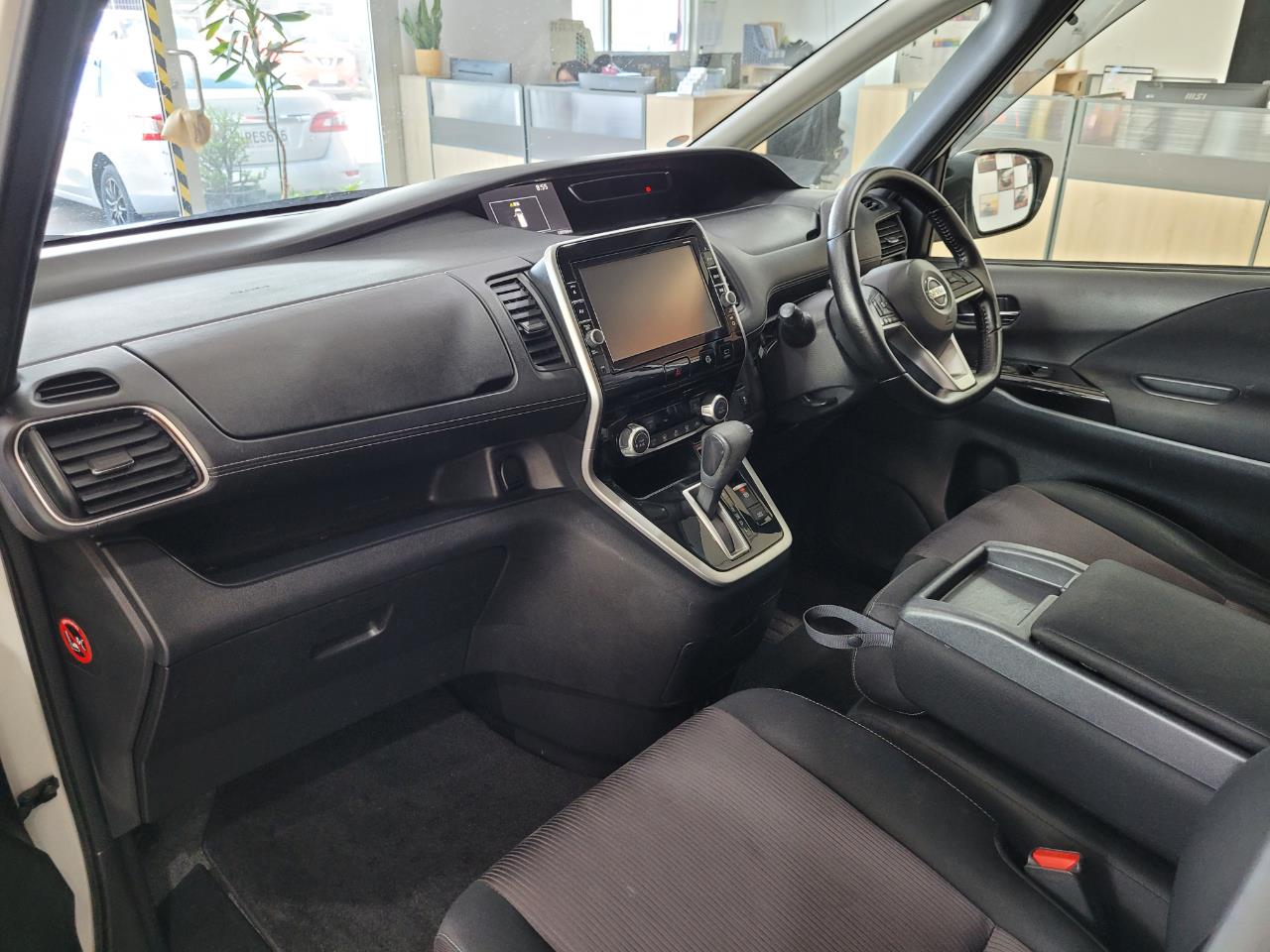 2016 Nissan Serena