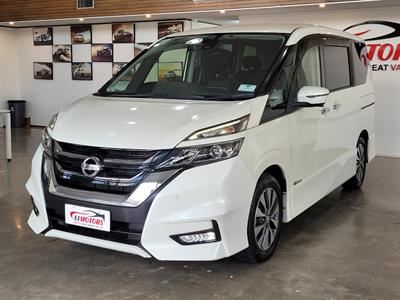 2016 Nissan Serena - Thumbnail