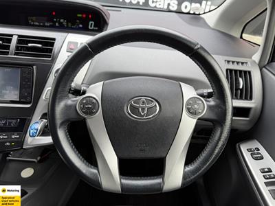 2013 Toyota Prius - Thumbnail