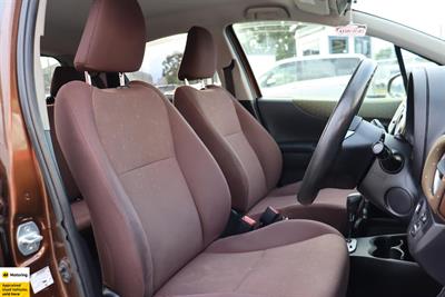 2011 Toyota Vitz - Thumbnail