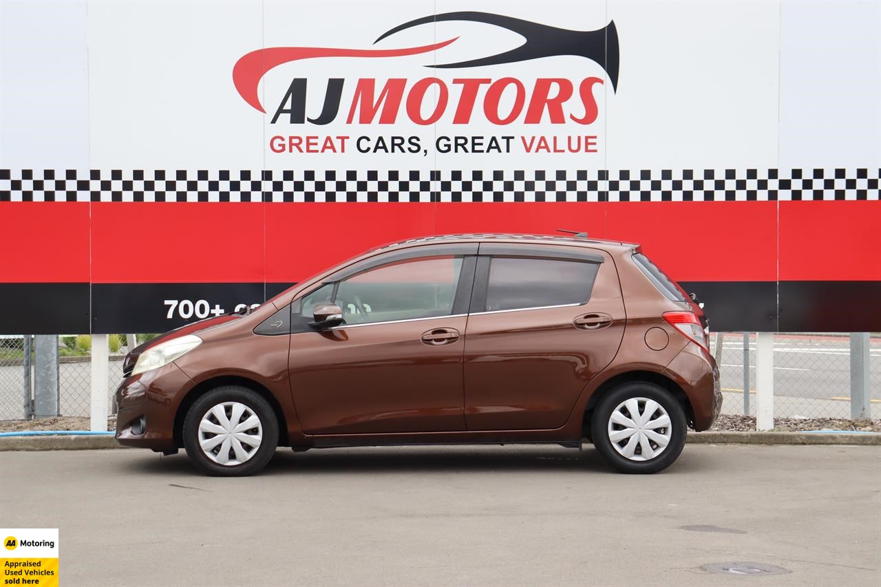 2011 Toyota Vitz