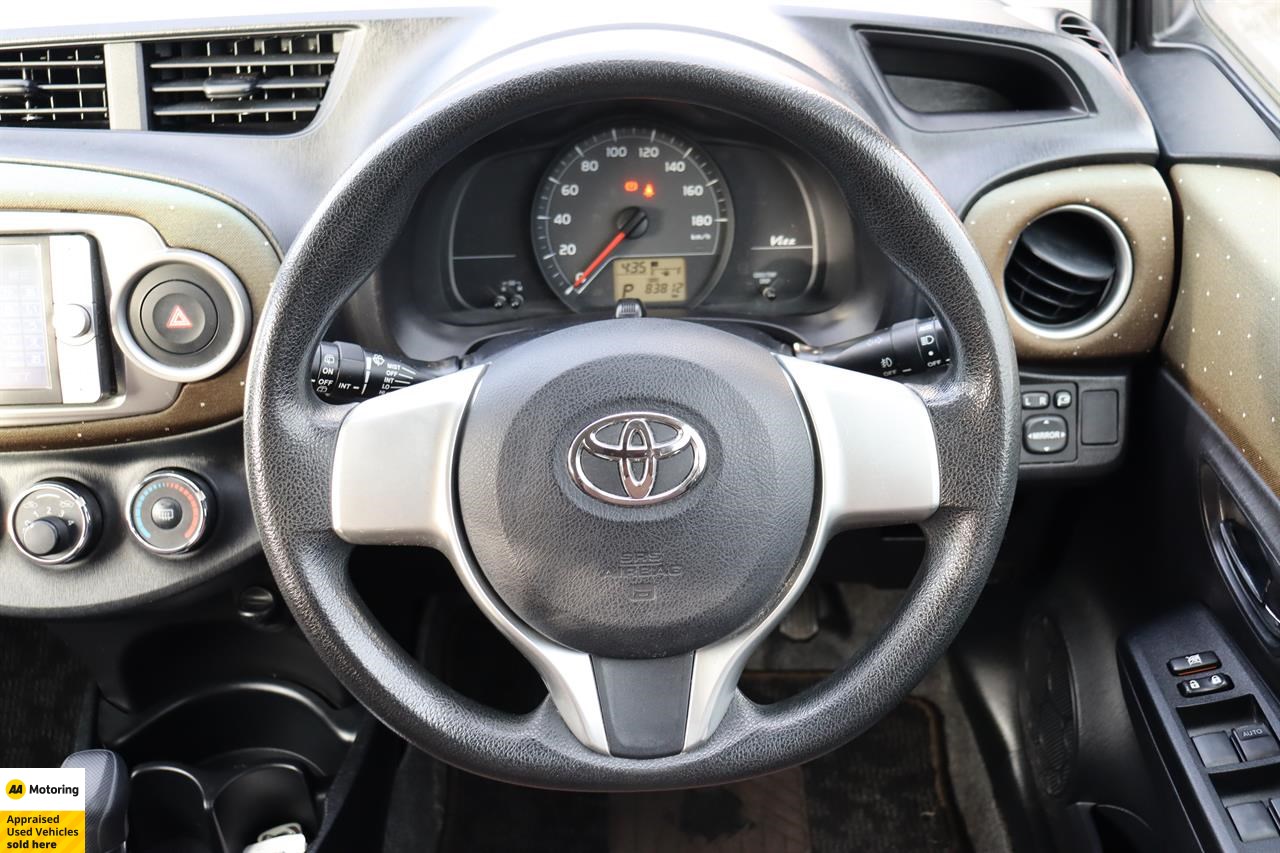 2011 Toyota Vitz