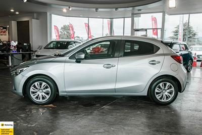 2017 Mazda Demio - Thumbnail