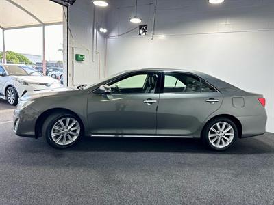 2012 Toyota Camry - Thumbnail