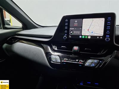 2019 Toyota C-HR - Thumbnail