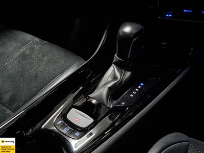 2019 Toyota C-HR - Thumbnail
