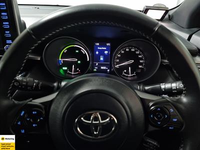 2019 Toyota C-HR - Thumbnail