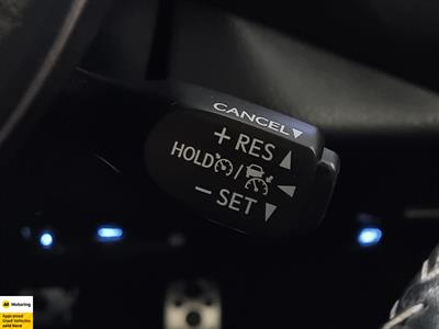 2019 Toyota C-HR - Thumbnail