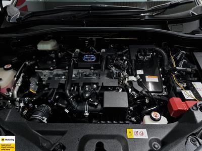 2019 Toyota C-HR - Thumbnail