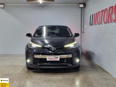 2019 Toyota C-HR - Thumbnail