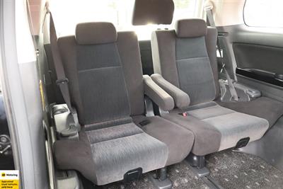 2013 Toyota Vellfire - Thumbnail