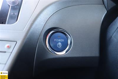 2013 Toyota Prius - Thumbnail