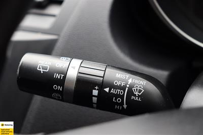 2010 Mazda Axela - Thumbnail