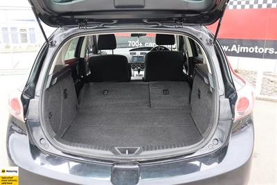 2010 Mazda Axela - Thumbnail