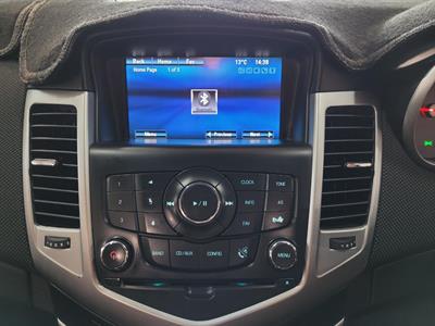 2017 Holden Cruze - Thumbnail