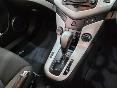 2017 Holden Cruze - Thumbnail