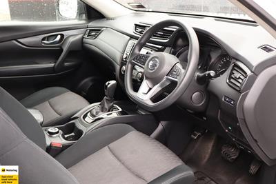 2022 Nissan X-Trail - Thumbnail