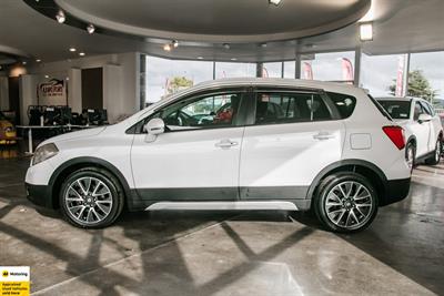 2015 Suzuki S-Cross - Thumbnail
