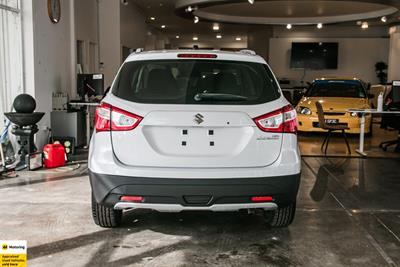 2015 Suzuki S-Cross - Thumbnail