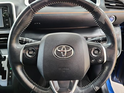 2016 Toyota Sienta - Thumbnail