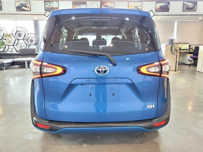 2016 Toyota Sienta - Thumbnail