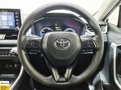 2019 Toyota RAV4 - Thumbnail