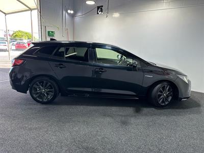 2019 Toyota Corolla - Thumbnail
