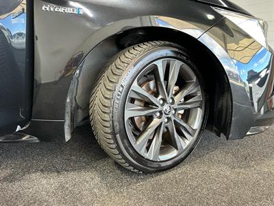2019 Toyota Corolla - Thumbnail