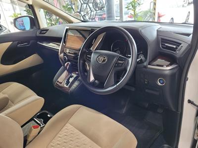 2016 Toyota Alphard - Thumbnail