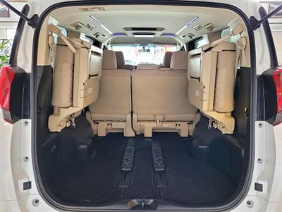 2016 Toyota Alphard - Thumbnail