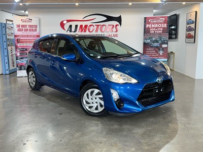 2015 Toyota Aqua - Thumbnail