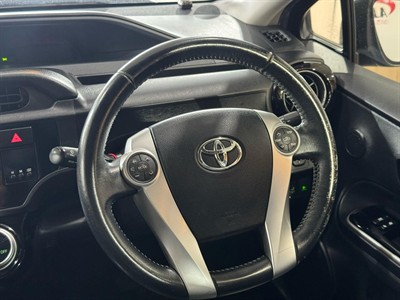 2015 Toyota Aqua - Thumbnail