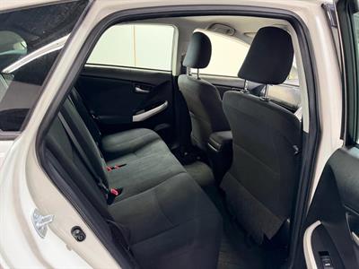 2014 Toyota Prius - Thumbnail