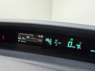 2014 Toyota Prius - Thumbnail