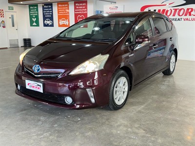 2013 Toyota Prius - Thumbnail